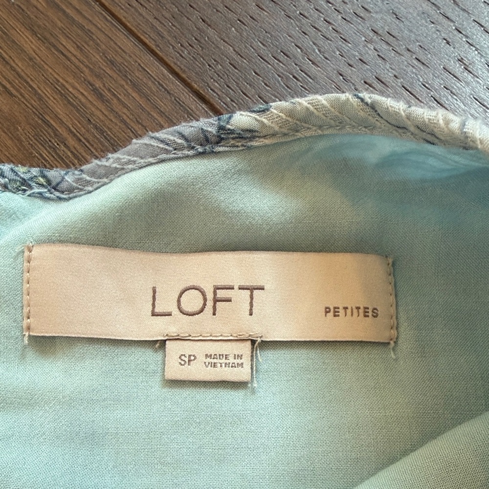 LOFT Woodland Maxi Dress Size Small Petite in Blue Floral Print C22-021 - Picture 2 of 5